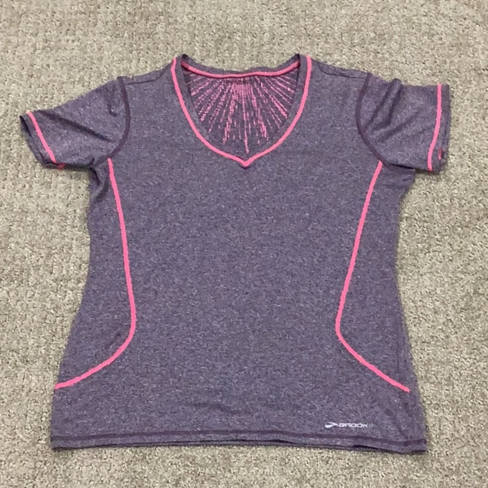 Brooks V-Neck Athletic Tee in Purple and Pink